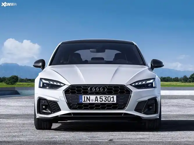 【2021款奥迪a5 sportbacks line competition plus_整体外观_9/12张