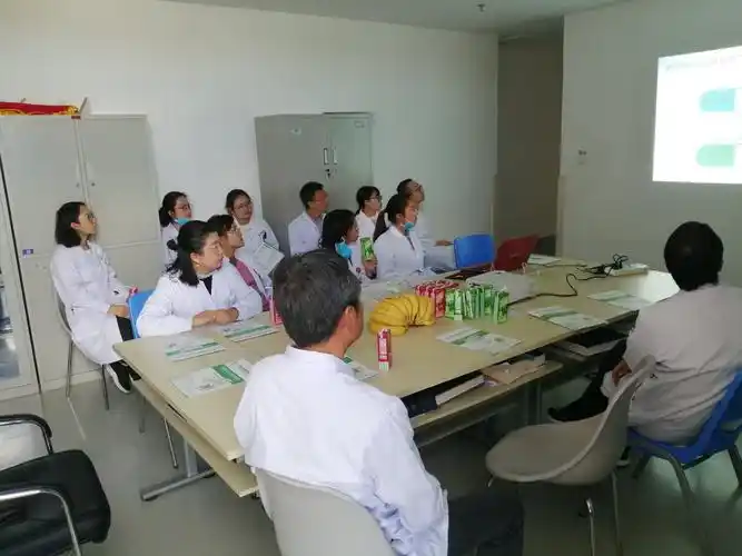 昆明市甘美国际医院血液科山西康宝血液制品静丙推广科室会