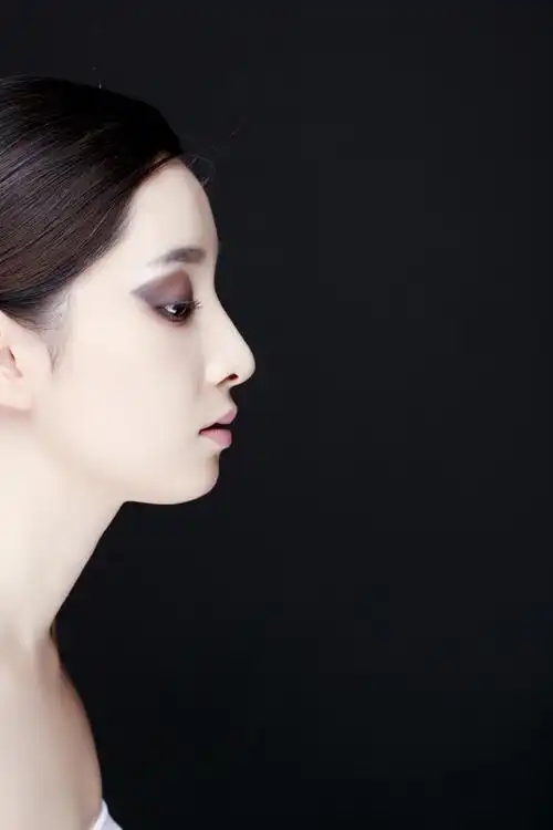 侧面写真图片图片下载,烟熏妆,洁白,通透,养颜,美体,美容,化妆品,人物