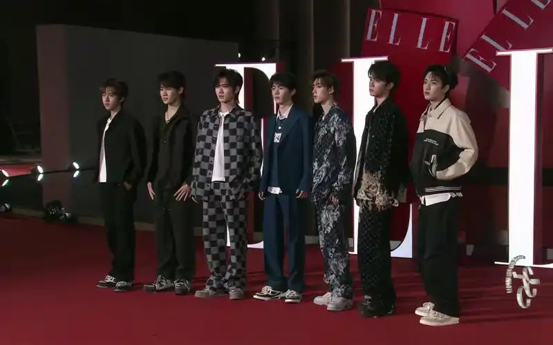 【时代少年团】2023「elle风尚大典」红毯-tf-小妮-时代少年团商务