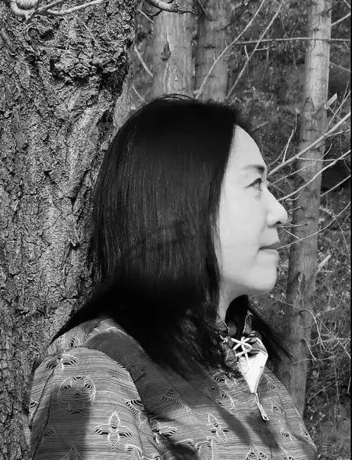 "多彩·2021"全国女画家作品展今日在济南美术馆开幕