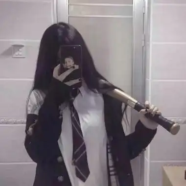 qq头像丧女高清好看的暗黑系头像女高冷真人图片