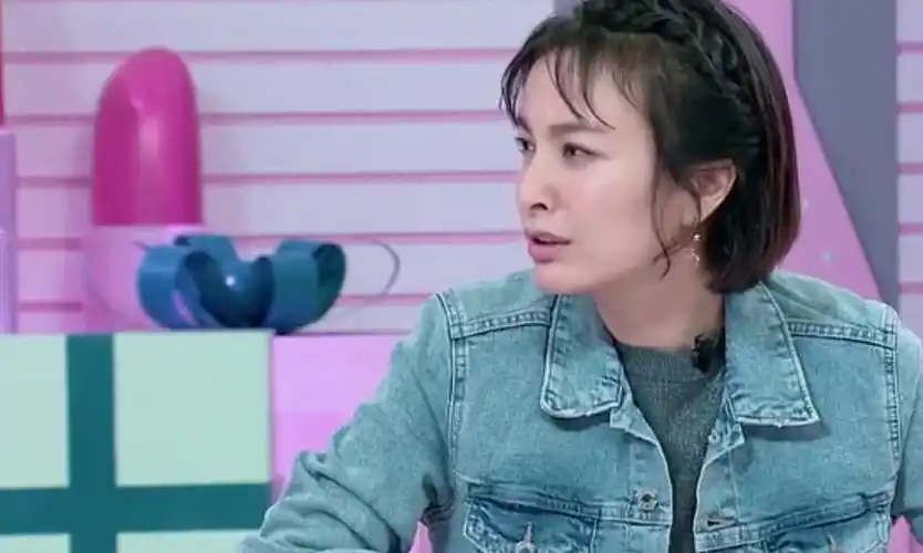 35岁吴昕卸妆上节目,真实颜值一目了然