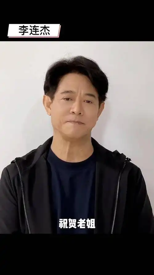 李连杰身材暴瘦惊现"断崖式衰老",网民忧健康再现危机