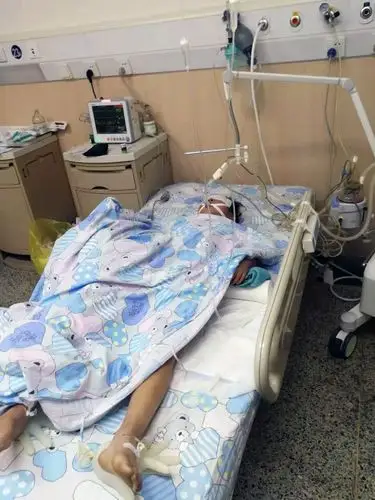 保定11岁女孩突晕倒抽搐仍在抢救