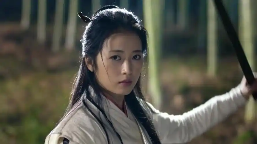 相爱穿梭千年:周雨彤古装扮相也太好看!冷艳气质绝了!