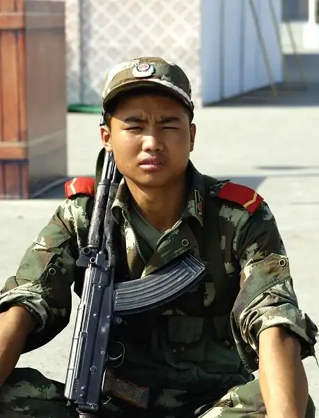 练——革命军人的品质(武警某部队训练纪实)