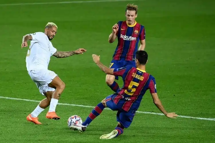 明格萨上演巴萨首秀让我太开心更衣室内所有人都祝贺了我