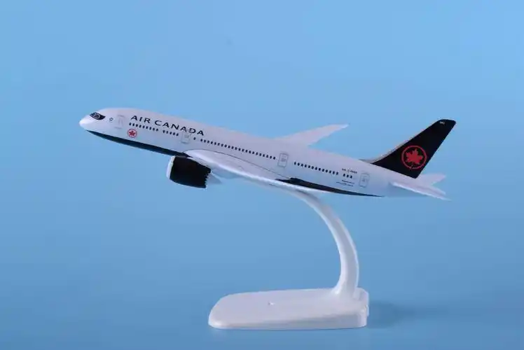 飞机模型波音787加拿大航空1300真机缩小比例黑白款机场热卖