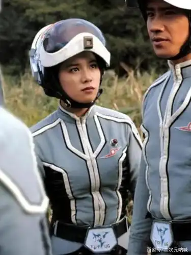 赛文奥特曼的秘密,安奴的扮演者菱见百合子,最初是怪兽皮套演员