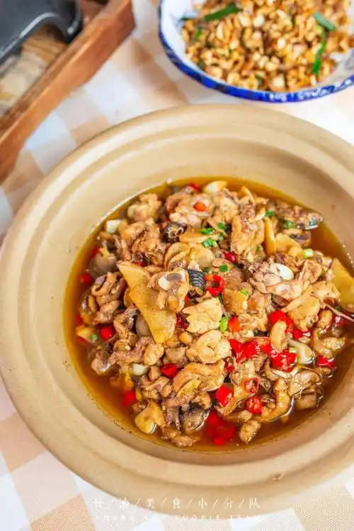 茶油配鸡滋味刺激