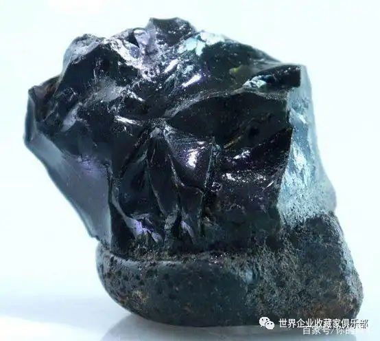 今日推荐 罕见墨绿玻璃陨石