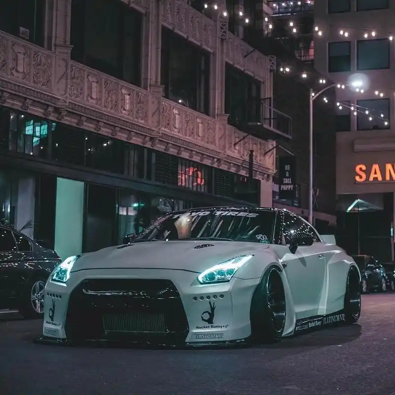 宽体加低趴的尼桑gtr,帅到骨子里了!