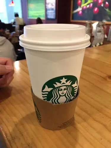 2022星巴克(明洞街店)美食餐厅,.进去买两杯咖啡喝喝 还是.