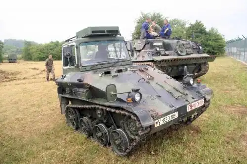 相当可爱的德军超小型装甲战车[图]