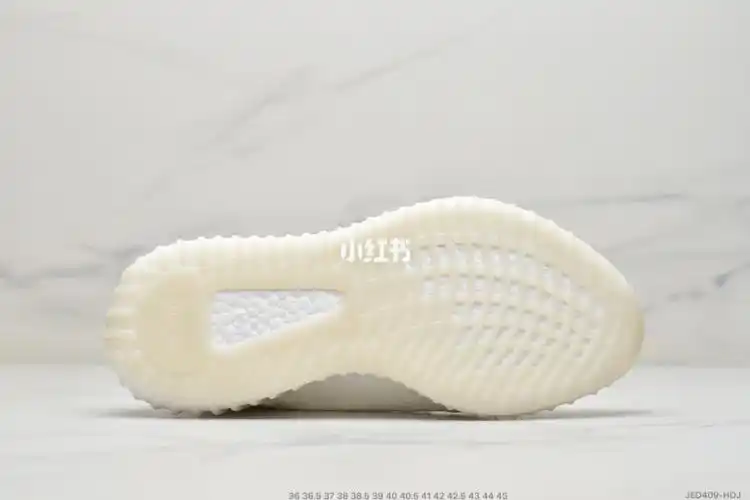 倪爷yeezy 360v2椰子纯白跑鞋!泡沫q弹鞋底