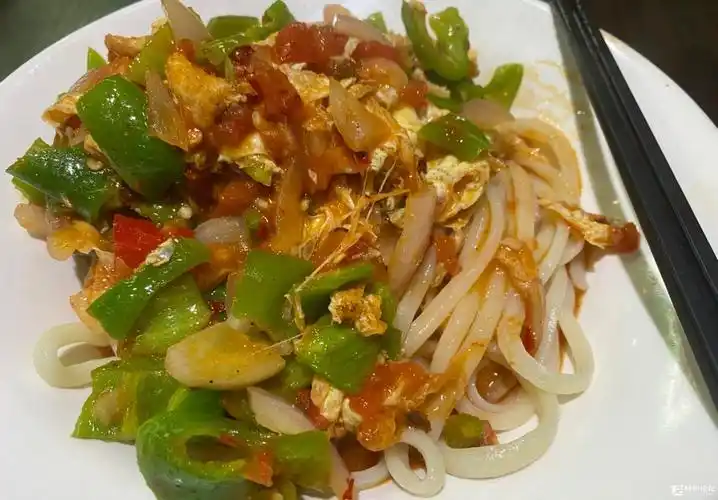 这是我对西辣蛋拌面的尊重,嘻嘻