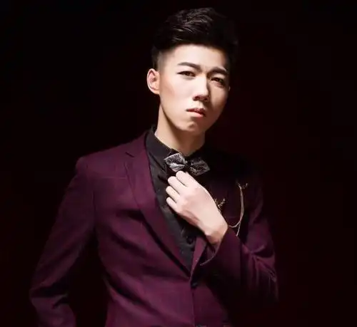 虎牙最强德莱文之战?至强险胜虎神,网友:韩服第一德莱文!_solo