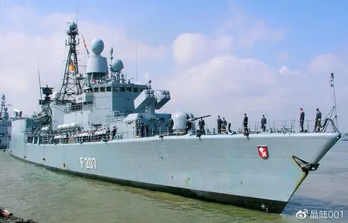德国不莱梅bremen号护卫舰上100图