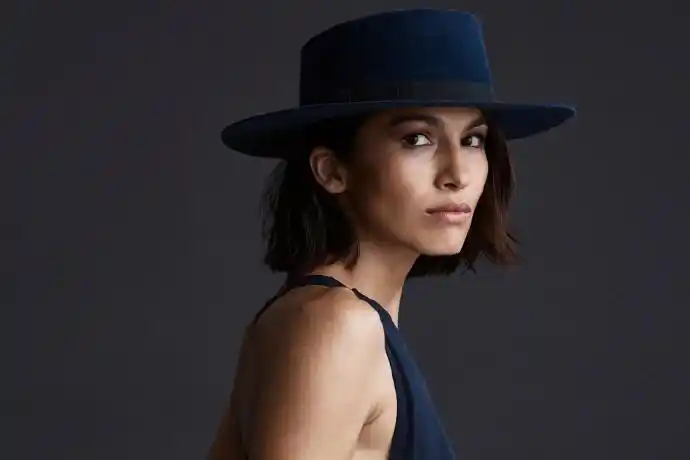 艾丽卡 艾洛蒂·袁,the laterals写真. 来自守望好莱坞 - 微博