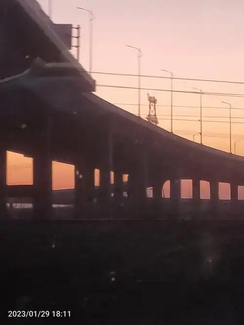 火车上拍的一组离别氛围图