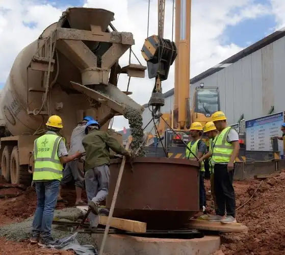 施工一线 | 华丽28标龙潭3#大桥首根桩基顺利灌注