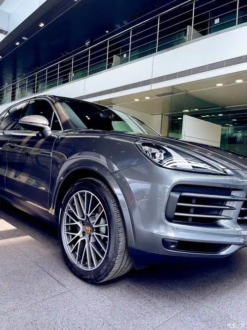 7月新提石英灰卡宴一台