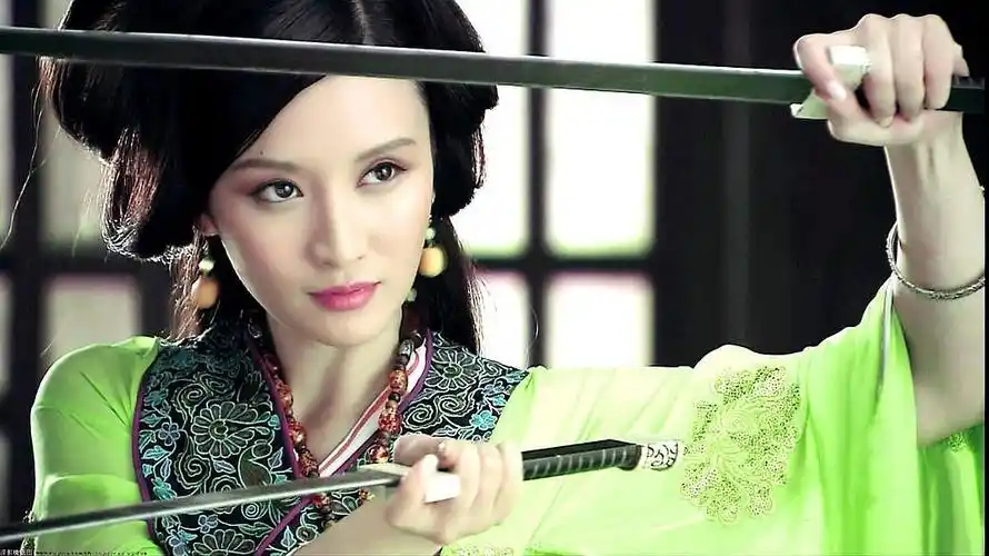 有没有人讨讨神话这个电视剧的,胡歌和白冰演的那个!