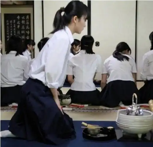 在日本,没有什么是鞠个躬不能解决的!_礼仪