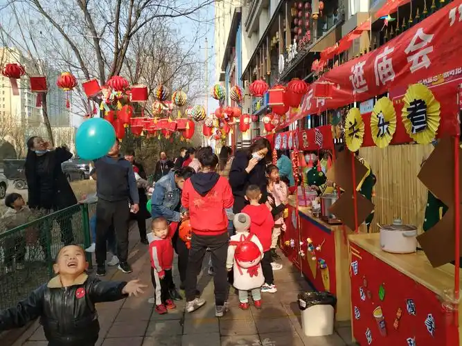 "牛"转乾坤,"庙"不可言——七彩星迪科智幼儿园元宵节逛庙会活动