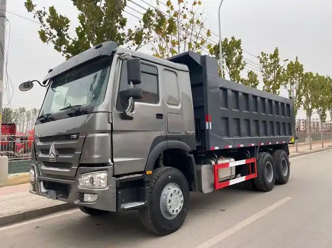 出口中国重汽豪沃货车二手howo 375 自卸车 后八轮渣土工程运输车