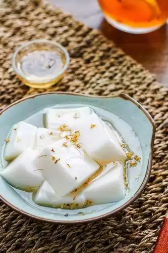 超高颜值的杏仁豆腐教程,让人又爱又恨的甜品