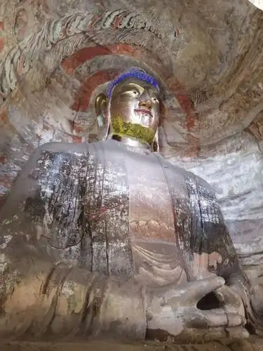 云岗石窟第五窟佛像 高达17米 为全窟最高佛像