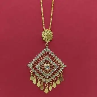 云南傣族泼水节菱形镶钻吊坠项链简单合金饰品精致毛衣链表演配饰