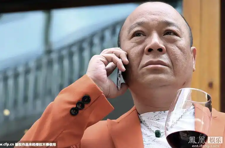 "大b哥"吴志雄现身深圳 化身餐厅老板(图)