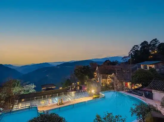 青城山睿宏国际养生温泉酒店