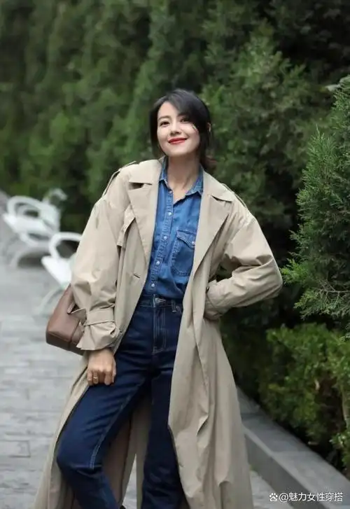 高圆圆的秋冬叠穿风格,色彩丰富整体和谐,真的美极了