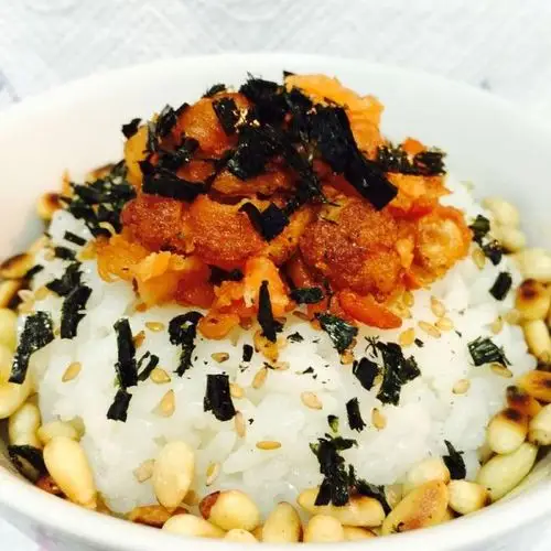 深夜食堂 三文鱼鱼松饭(1/3)