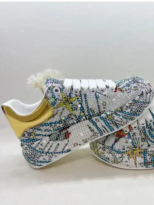 这双满钻鞋真的太好看啦!