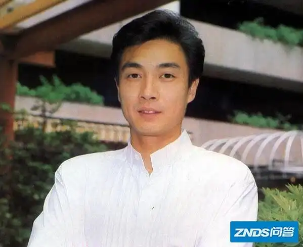 香港老牌演员,后期淡出娱乐圈偶有作品,比如《笑看风云》里潘郎清的