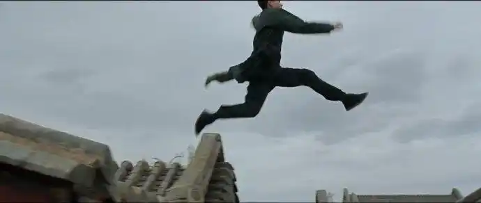 邪不压正:姜文玩嗨了,还拍出最燃的彭于晏最美的周韵