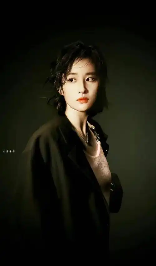 从没见过的刘亦菲系列!短发狼尾彰显独特个性,攻气满满令人惊艳