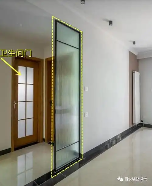 卫生间门正对着客厅沙发该怎么办12