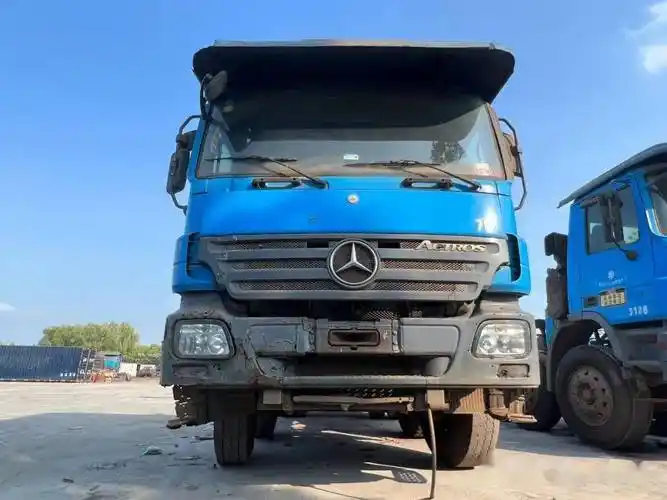 国内罕见车型 短轴距的奔驰actros 4141 8x4自卸车_搜狐汽车_搜狐网
