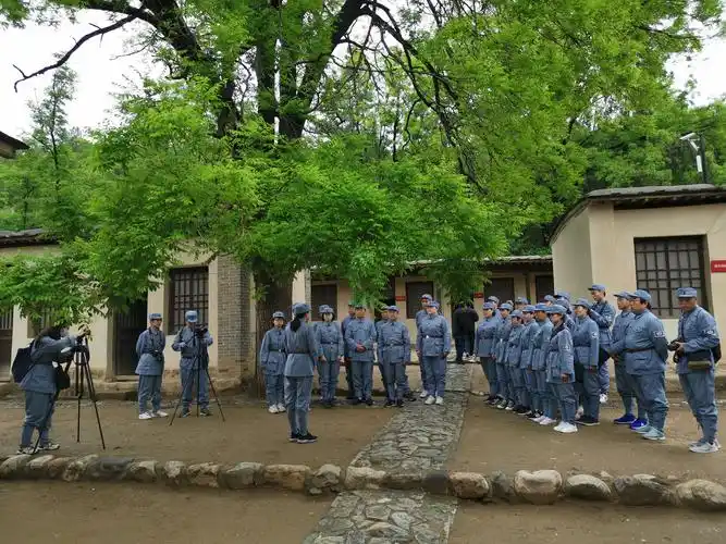 上午9时30分,在城南庄晋察冀边区革命纪念馆和晋察冀军区司令部旧址