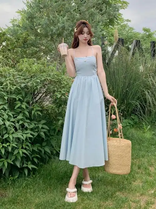 纯欲性感露背挂脖吊带连衣裙女夏法式气质御姐海边度假收腰长裙子