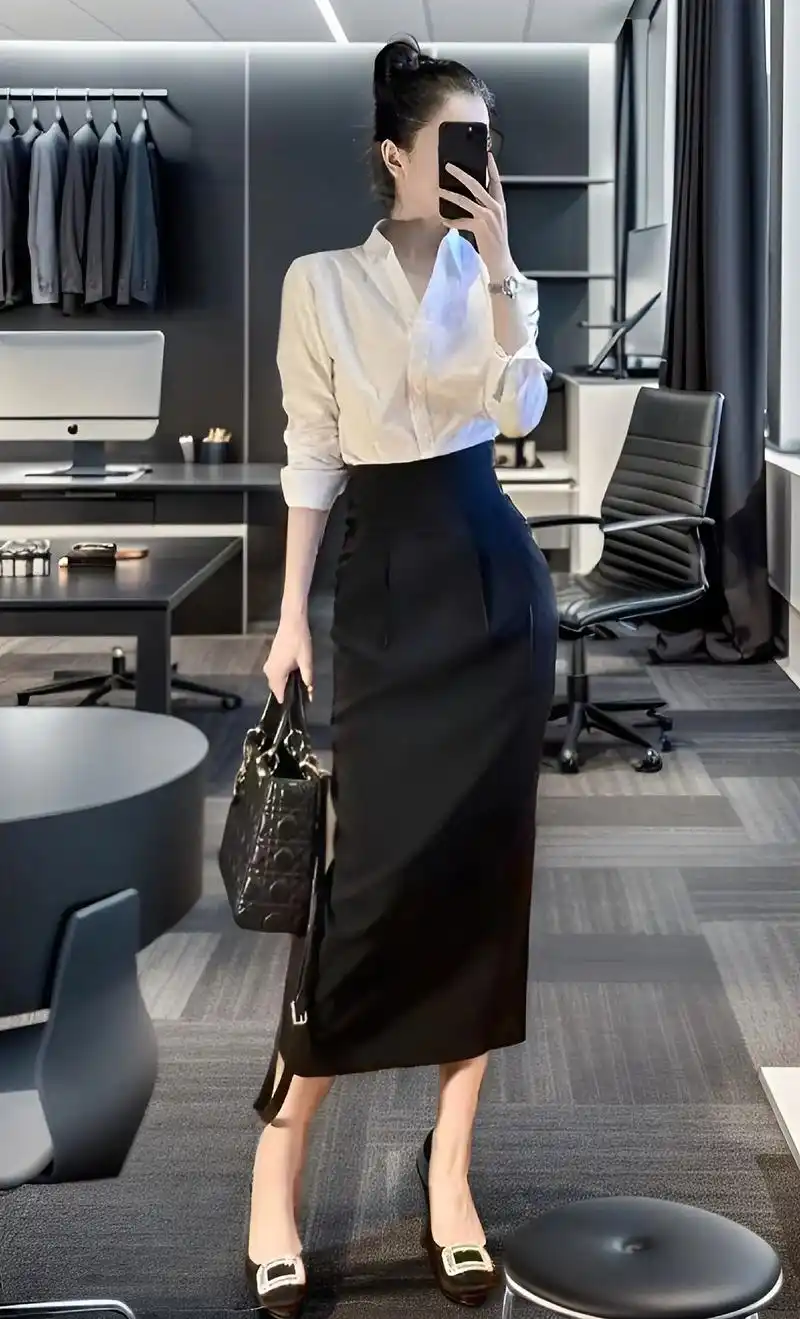 早春时尚套装,白色衬衫搭配黑色半身包臀裙,经典的黑白配,永远不会