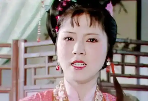 袭人是奸诈小人?多读几遍《红楼梦》方能体会袭人的善良与好处!