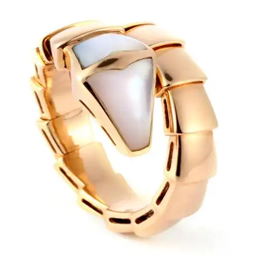 bvlgari(宝格丽) serpenti系列18k黄金贝母蛇形戒指l