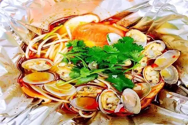 锡纸花甲米线加盟